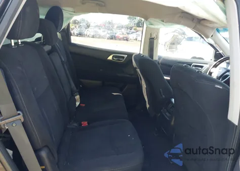 2014 Nissan Pathfinder Platinum/S/Sl/Sv z USA, uszkodzony, nr VIN 5N1AR2MM3EC670341